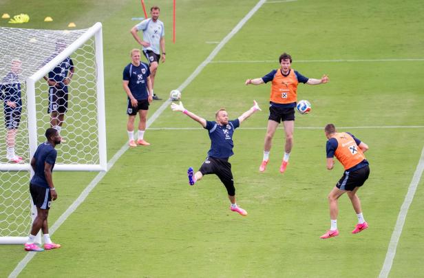 Kalajdzic trifft per Kopf nach einer Flanke