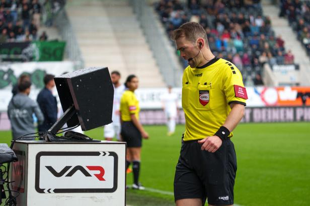 FUSSBALL: ADMIRAL BUNDESLIGA / QUALIFIKATIONSGRUPPE / 10. RUNDE: SCR ALTACH - SV OBERBANK RIED