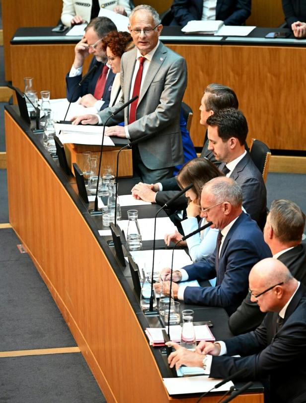 NATIONALRAT MIT BUDGETREDE: MARTERBAUER (SPÖ)
