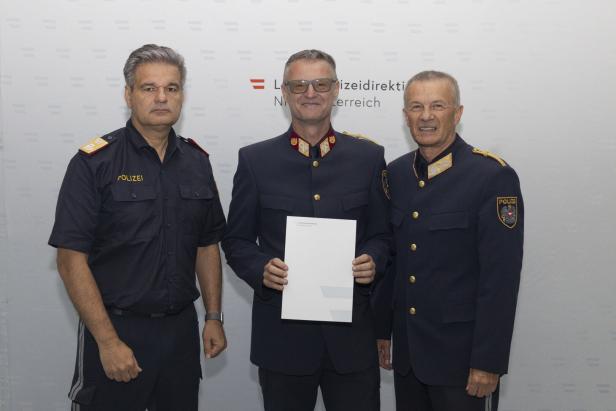 LPD-Stv. Roland Scherscher, Stadthauptmann Eduard Macho und Landespolizeidirektor Franz Popp