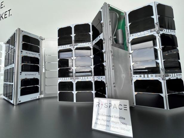 Satellitenplattformen von R-Space.