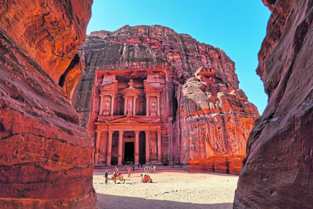 Die Felsenstadt Petra zieht die Touristen an
