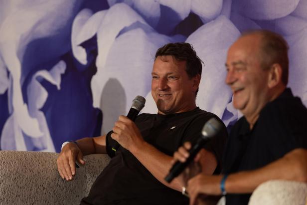 Wenn Andreas Herzog und Herbert Prohaska zusammentreffen, dann rennt der Schmäh