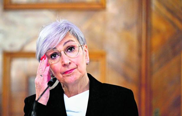 Justizministerin Anna Sporrer