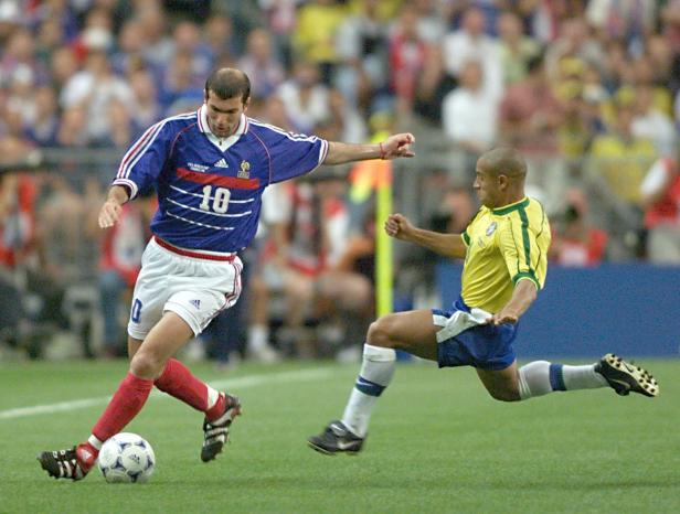 Zinedine Zidane im Einsatz für Frankreich.