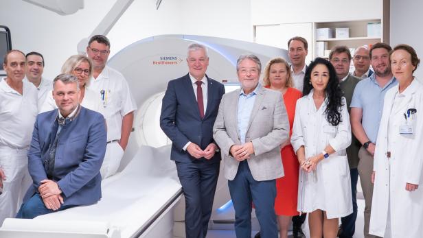 Große Beteiligung bei Inbetriebnahme des neuen CT. 