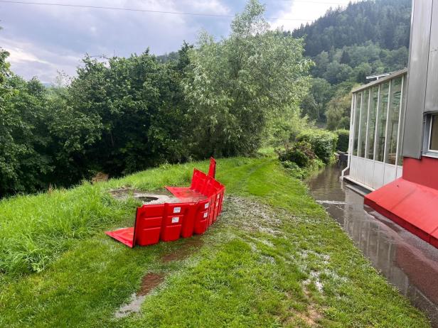 Die Mitglieder der Feuerwehr Kapfenberg-Diemlach bei einem Unwettereinsatz am 20. Juni.