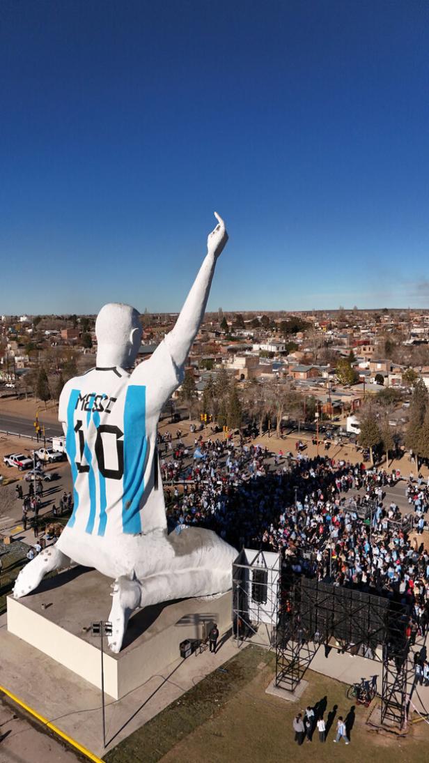 Die neue Messi-Statue in Cutral Co