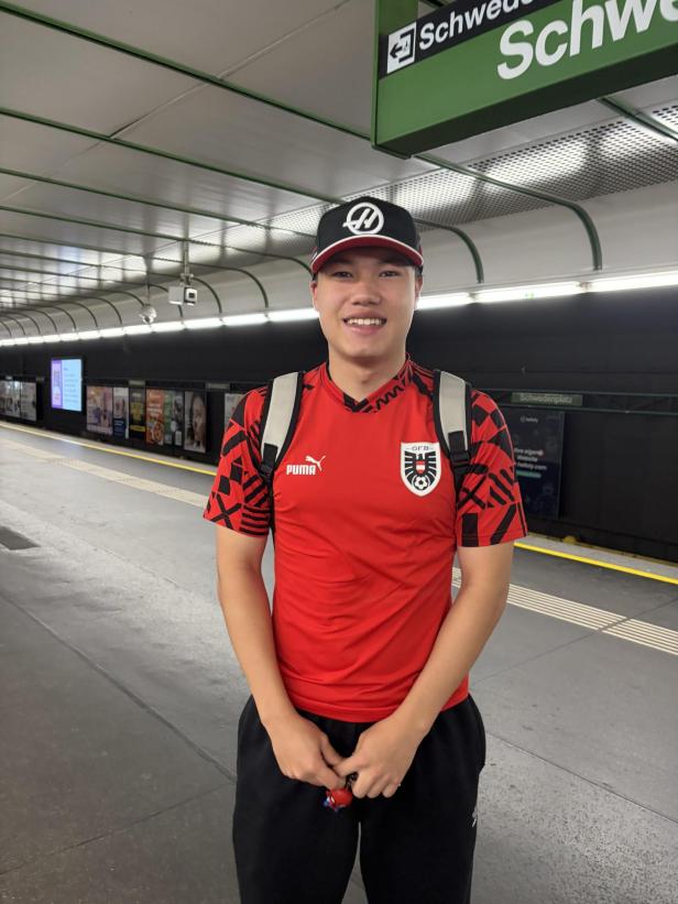 Östereich-Fan in Trikot