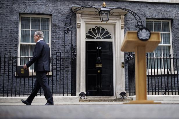 Keir Starmer resigns as British Prime Minister