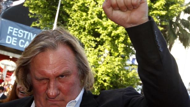 Depardieu gibt französischen Pass zurück