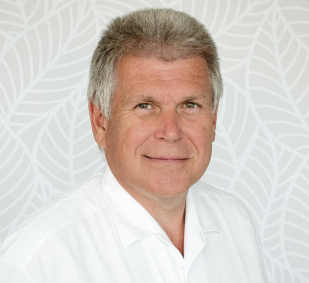 Dr. Andreas Obruca
