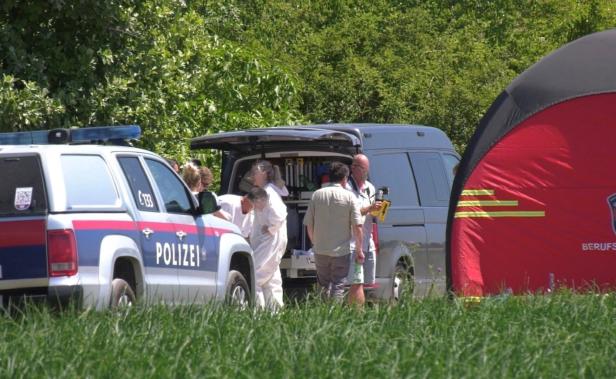 Tatort-Spezialisten des LKA NÖ an der Unglücksstelle am Marchfeldkanal.
