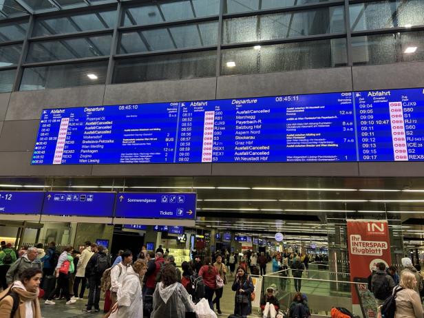 UNWETTER: SITUATION IN WIEN / HAUPTBAHNHOF