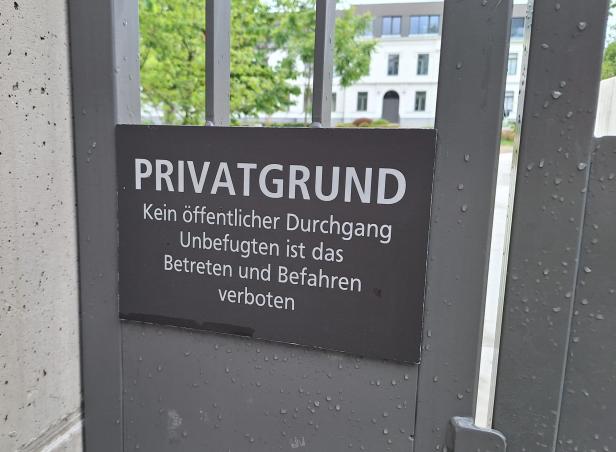 Schriftzug "Privatgrund".