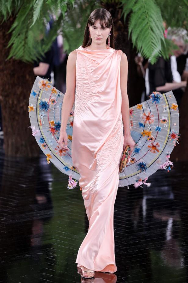 FASHION-FRANCE-WOMEN-DIOR