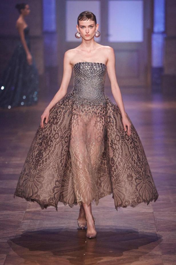 FASHION-FRANCE-WOMEN-HOBEIKA