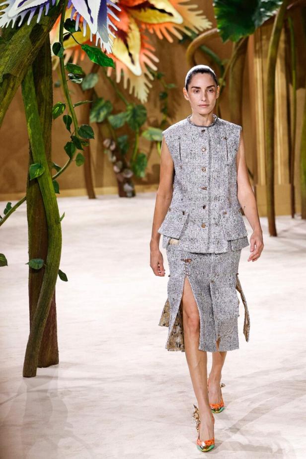 FASHION-FRANCE-WOMEN-CHANEL
