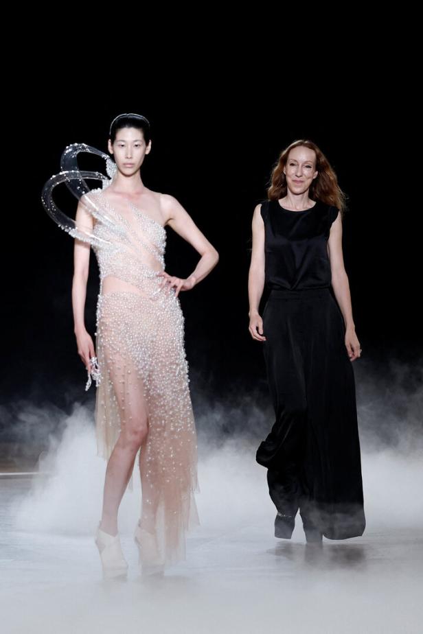 Iris van Herpen Haute Couture Fall/Winter 2026-2027 collection show