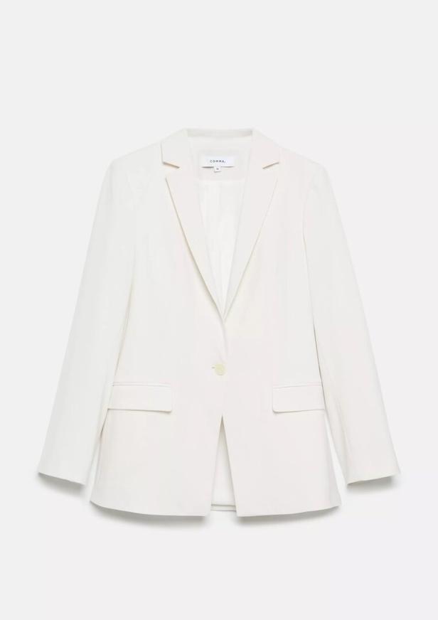 Weiße Damenblazer mit Revers, Knopfverschluss und Taschen auf hellem Hintergrund.