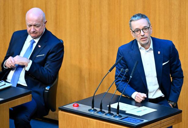 NATIONALRAT MIT GENERALDEBATTE BUDGET UND BUDGETBEGLEITGESETZ: STOCKER (ÖVP) / KICKL (FPÖ)