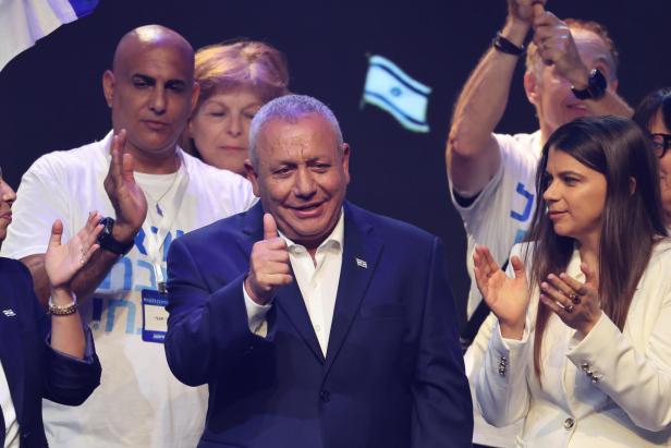 Eisenkot's Yashar party launches election campaign