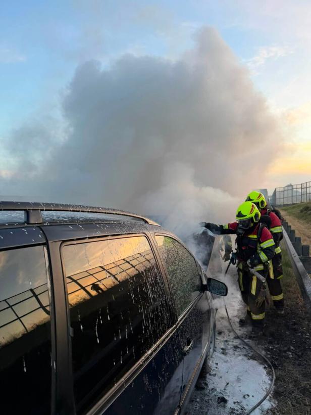 Löscharbeiten der Feuerwehr