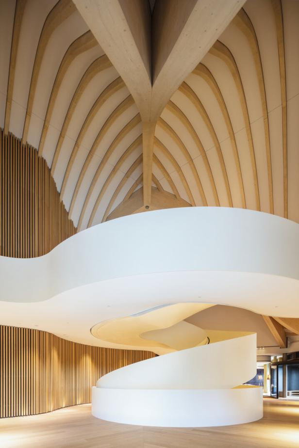 Skulpturale Treppe im Lanserhof Sylt