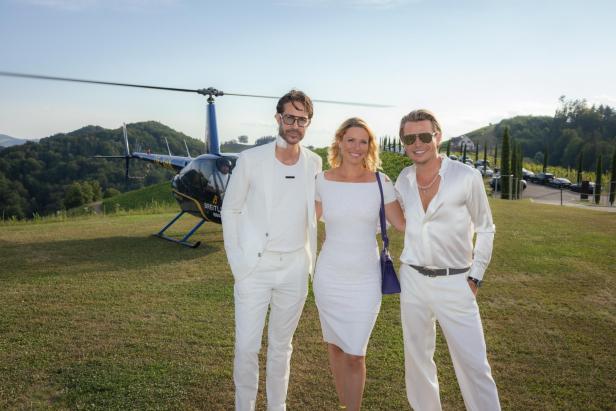 Michael Lameraner mit Model und Schauspielerin Kiera Chaplin und Adi Weiss