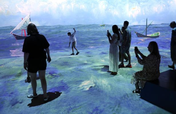 Exhibition 'Van Gogh: Immersive Experience' in Riga