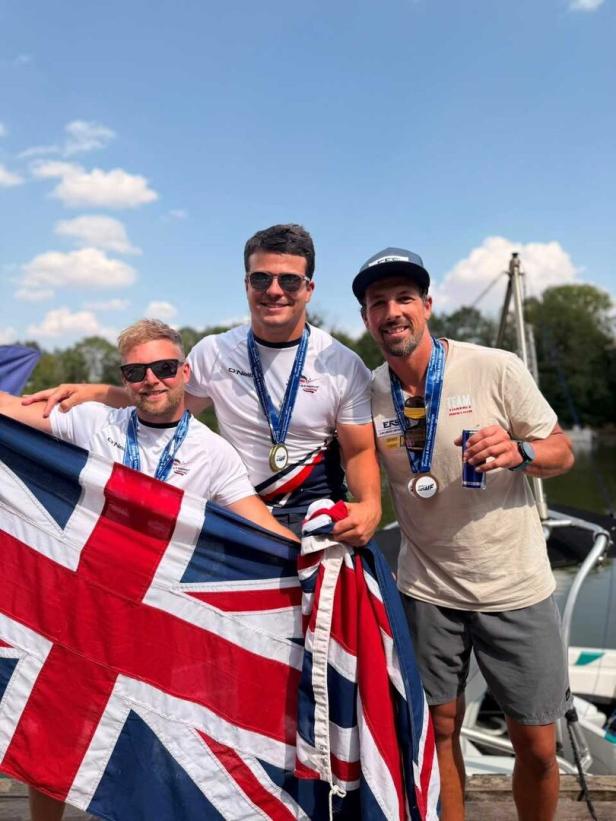 Stefan Wimmer (r.) mit Richard Moyes und Tom Heaps (l.)