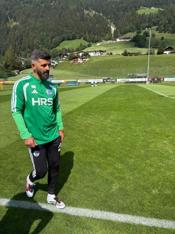 Miron Muslic auf dem Trainingsplatz in Neustift im Stubaital