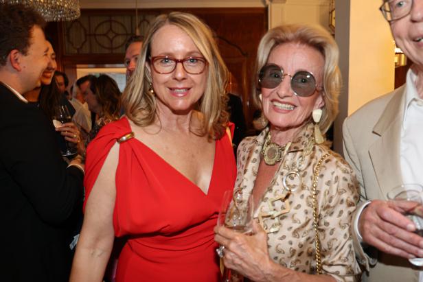Margarete Schramböck und Elisabeth Gürtler