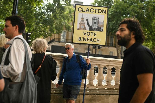 BRITAIN-POLITICS