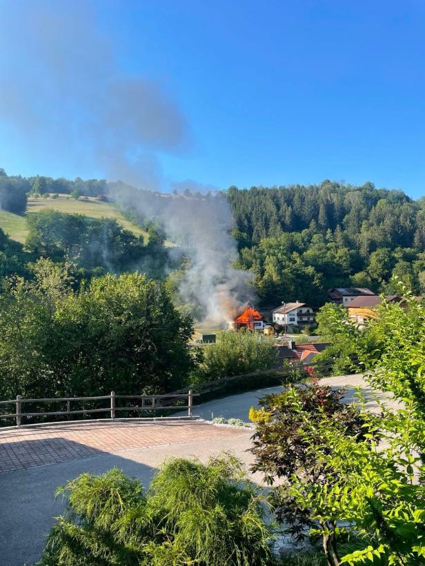 Brennendes Haus.