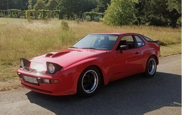 Porsche 924