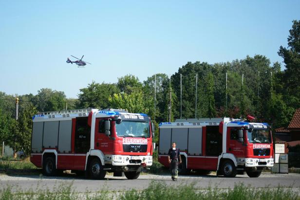 WIEN: FEUERWEHREINSATZ WEGEN WALDBRAND IN LOBAU