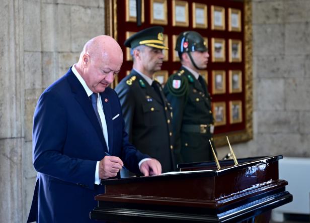 BK STOCKER (ÖVP) IN DER TÜRKEI: ?ANITKABIR?