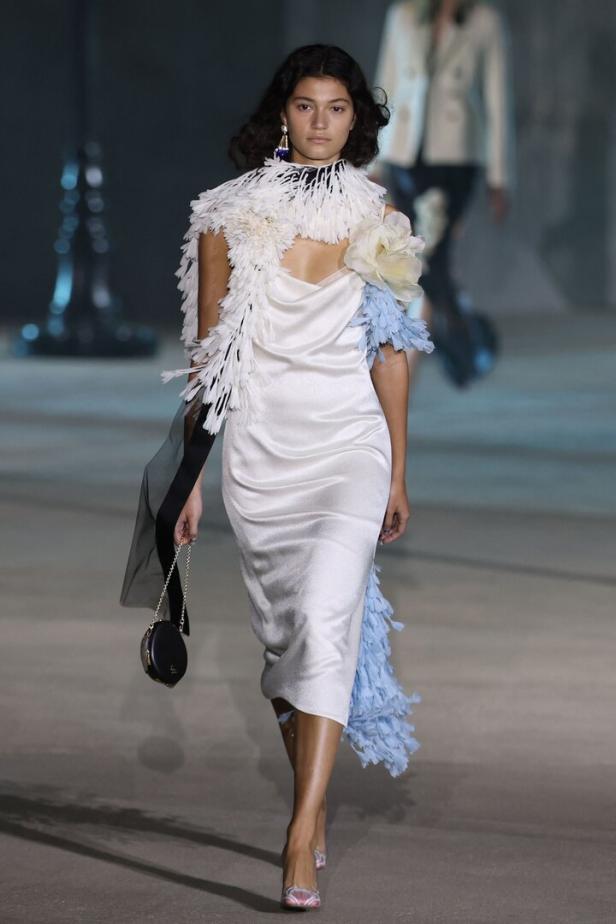 FASHION-US-DIOR