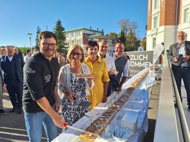 Florian Riesenhuber präsentiert Riesenstrudel