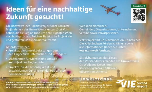 Werbeplakat mit Flugzeug, QR-Code und Aufruf zur Projekteinreichung für nachhaltige Ideen.