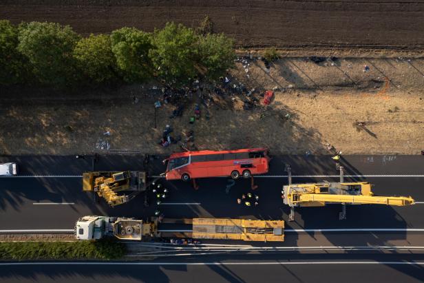 Tourist bus accident in Hungary