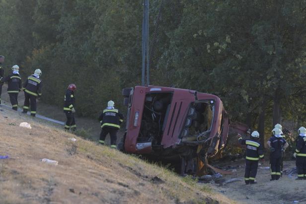 Tourist bus accident in Hungary