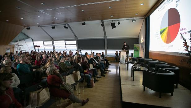 Vandana Shiva: "Nur Vielfalt kann die Welt ernähren"