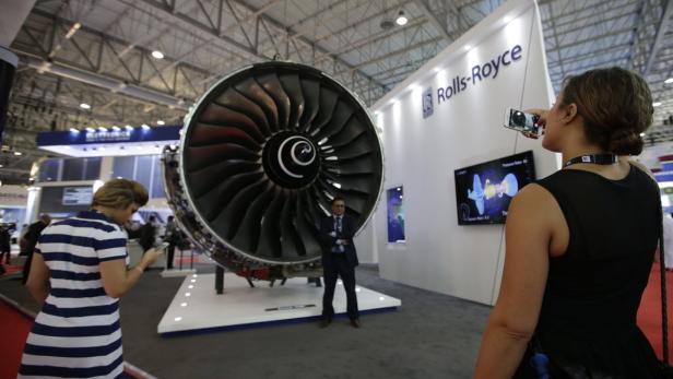 Rolls-Royce: Aktie stürzt um 17 Prozent ab