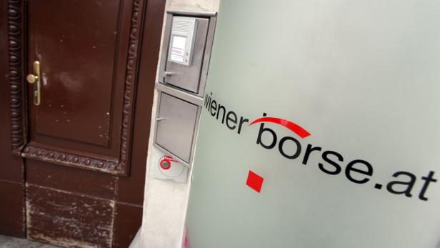 Eingang zur Wiener Börse mit Briefkasten und Klingelanlage.
