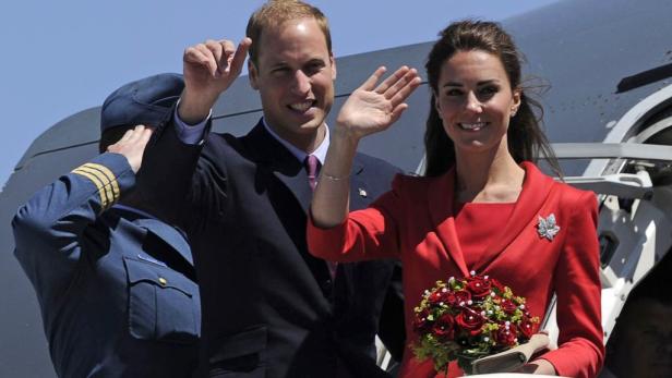 Prinz William tanzt, Kate lacht