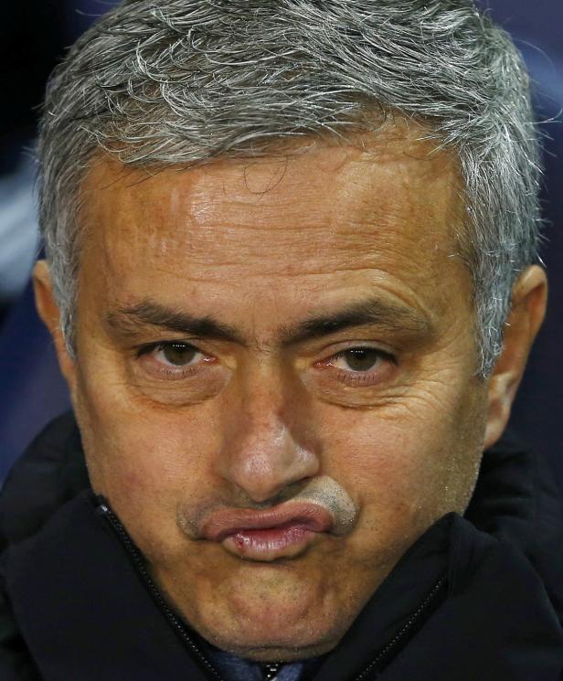 José Mourinho zieht ein schmollendes Gesicht.