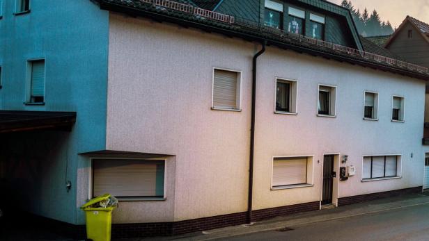 Bayern: Acht Babyleichen bei Notarzteinsatz entdeckt