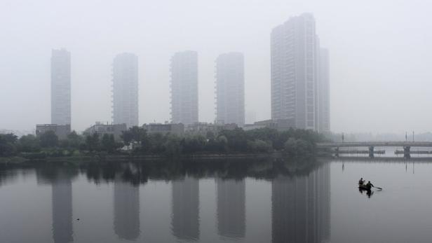 China eröffnet gigantische Schrägseilbrücke